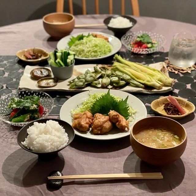 唐揚げとグリル野菜とエスニックな和物の夜ごはん