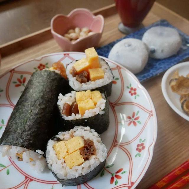 #今年の恵方巻は たまごと館のハーフサイズ