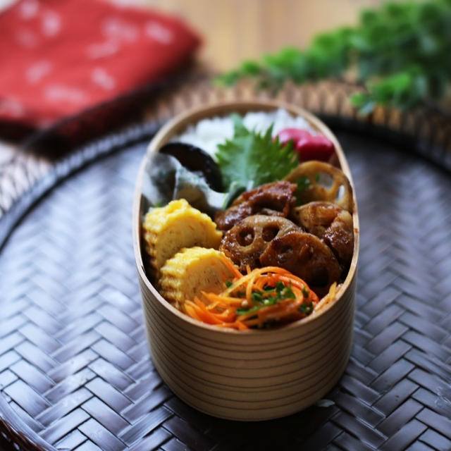 発酵生姜で美味しい豚バラと蓮根の生姜焼き弁当！