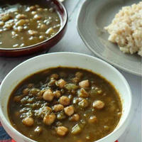 愛知県産ほうれん草とひよこ豆のカレー