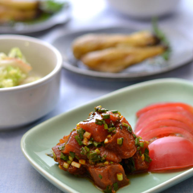 辛くて(>_<)と、あるある＆旬食材-ちくわ入りコールスロー。焼きなすのしょうが醤油浸し。