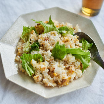 しょうがねぎ麹のレタスチャーハンのレシピ・作り方