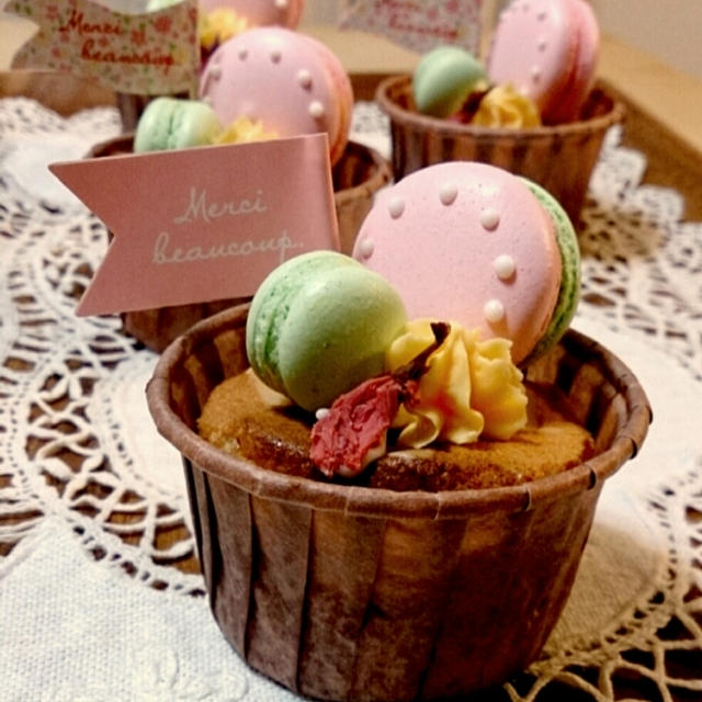 雛祭りのカップケーキ。