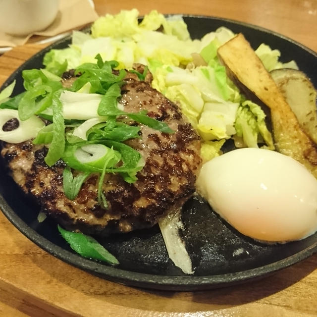 ＊ココスでハンバーーーグ＊