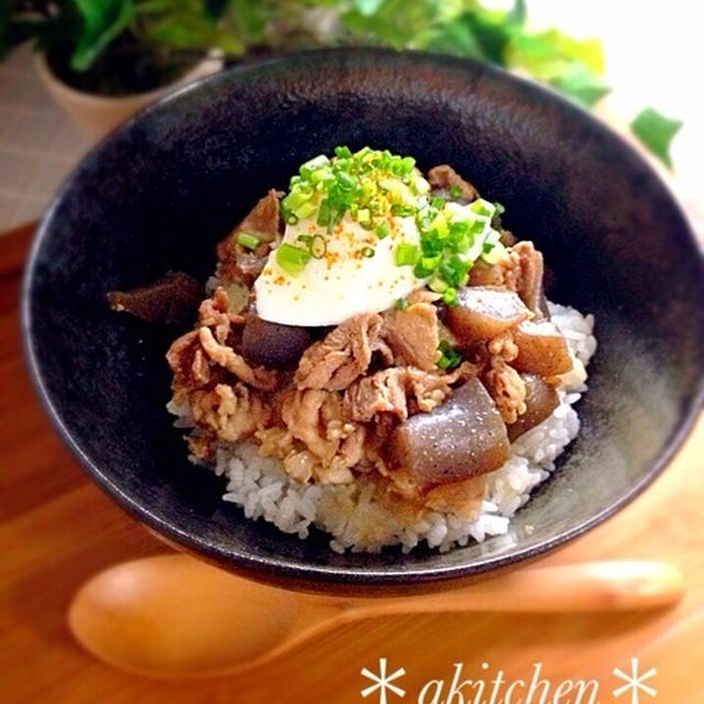 ヘルシー☆豚切り落としとコンニャクのチャチャっとのっけ丼