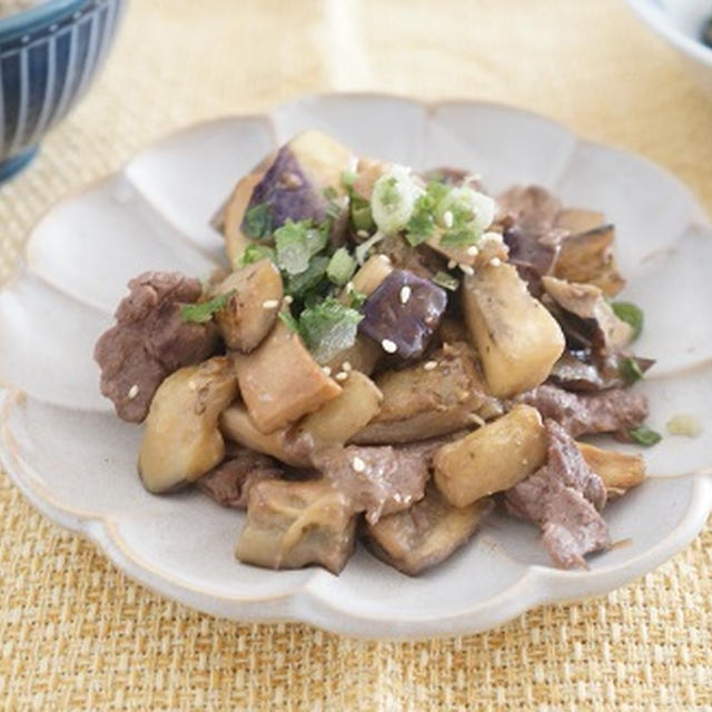 ごはんが進むジビエ料理！なすとエゾシカ肉とエリンギのごまみそ炒めとまごわやさしい献立