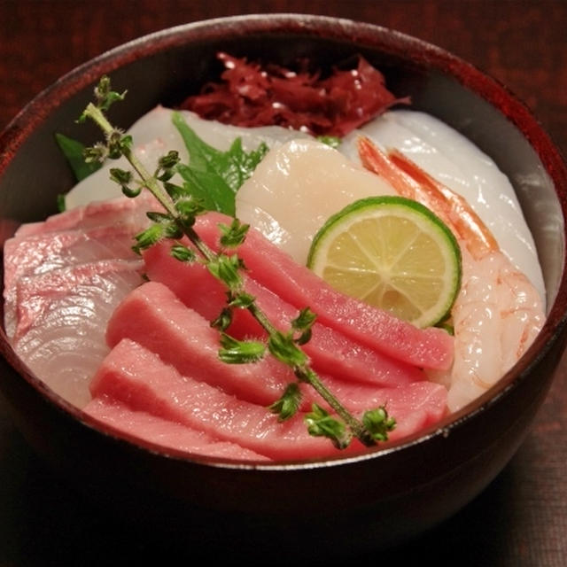 海鮮丼