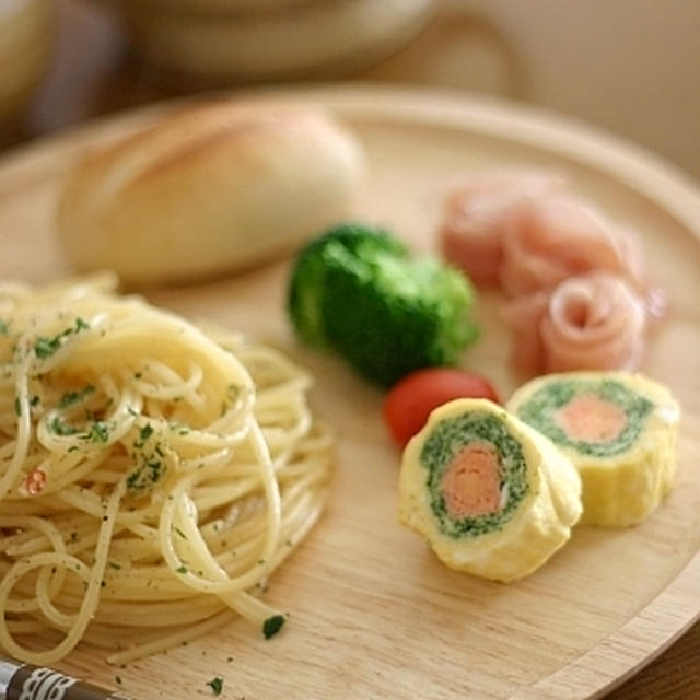 三色卵焼きのお昼ご飯