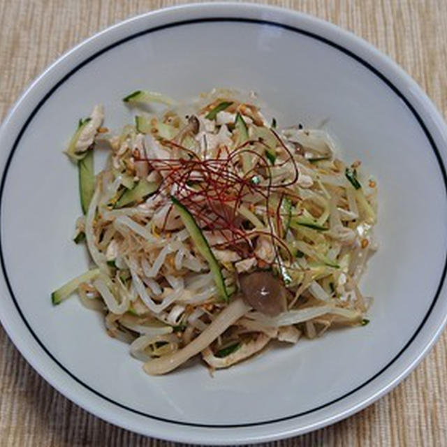 蒸し鶏と野菜の中華和え、ヒラマサの刺身