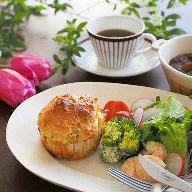ホットケーキミックスで簡単！話題の「おかずマフィン」でワンプレートランチ！