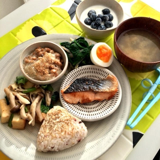 息子ごはん　和食プレートで 新物の本マスの塩焼き