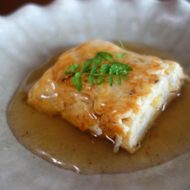 豆腐入りふわふわ卵焼きの餡かけ／イカと茄子の煮物　