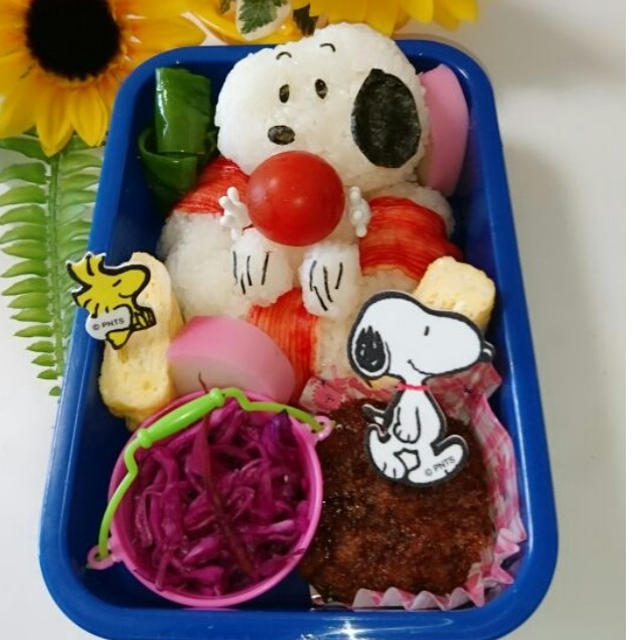 夏弁当！浮き輪でぷかぷか♪スヌーピーおにぎり弁当〖キャラ弁〗#平日お昼ご飯はお弁当or外食