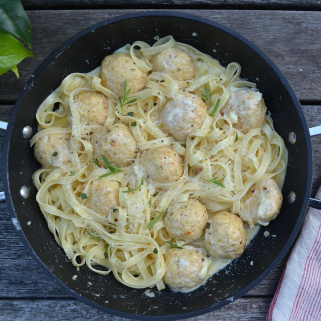 Chicken Meatballs Alfredo チキンミートボールアルフレッド