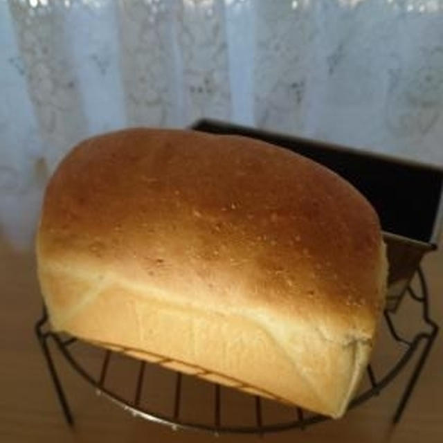 ピーナッツ豆乳ミニ食パン🎵
