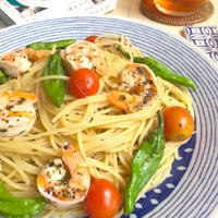 だしとスパイスの魔法《アクアパッツァ》海老パスタ
