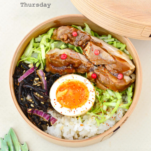 １月１６日　土曜日　地頭鶏のてりたま親子丼