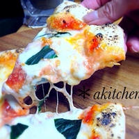 ギリギリまで簡単に♪フライパンでカリっモチッの本場ナポリ石窯風ピザ