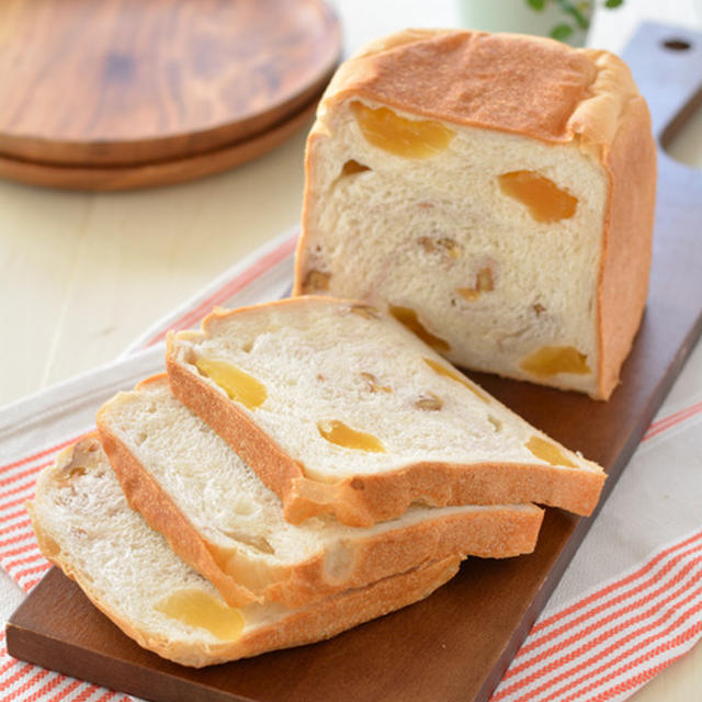 りんごとくるみの食パン。【ドライフルーツ・食パンアレンジ】