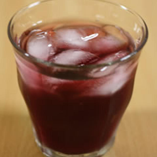 グレープジュースとリンゴ酢のサワードリンク By Latteさん レシピブログ 料理ブログのレシピ満載