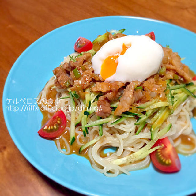 肉みそと温玉乗せアレンジ冷やし中華（夕食2015.5.28）