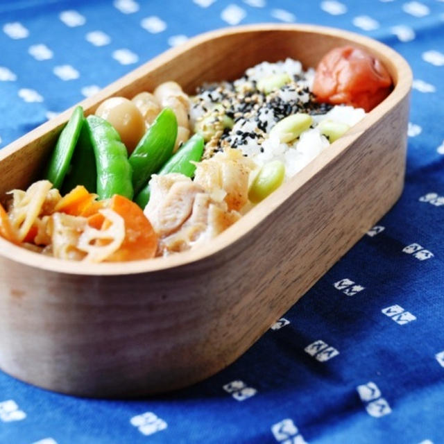 しっとりやわらか塩チキン弁当。
