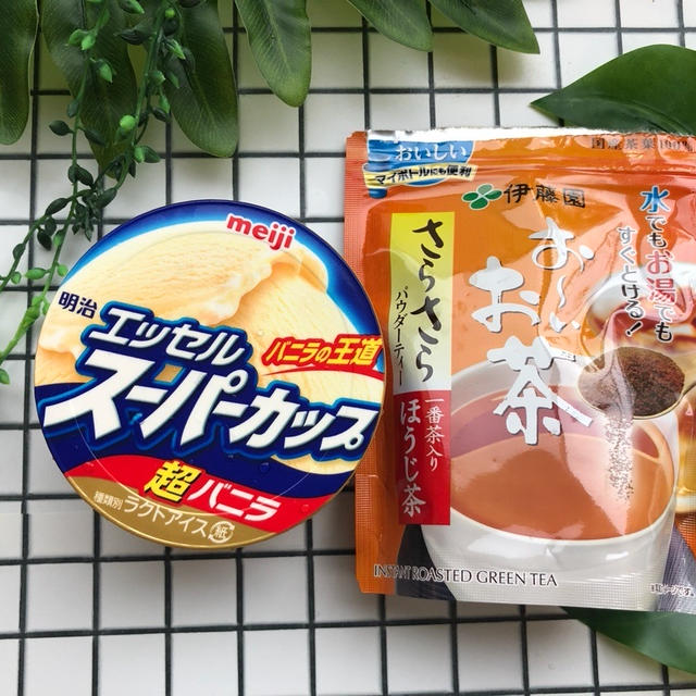 twitterで話題の「スーパーカップ×ほうじ茶の粉＝ほうじ茶」がおいしい♡