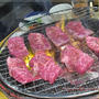 炭火焼ホルモンまんてん西新宿☆七輪で焼く希少部位に女性率高し！