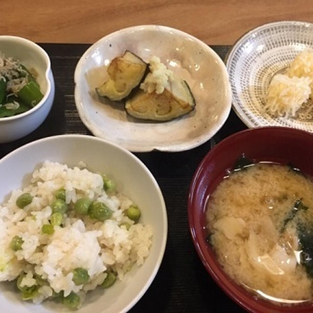 豆ごはんで定食