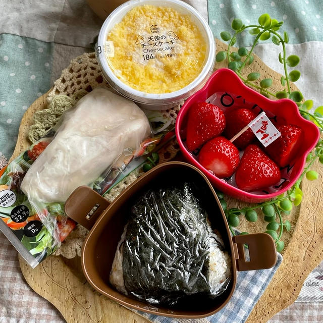 ＊コンビニに頼った朝のお弁当と失敗パスタ＊