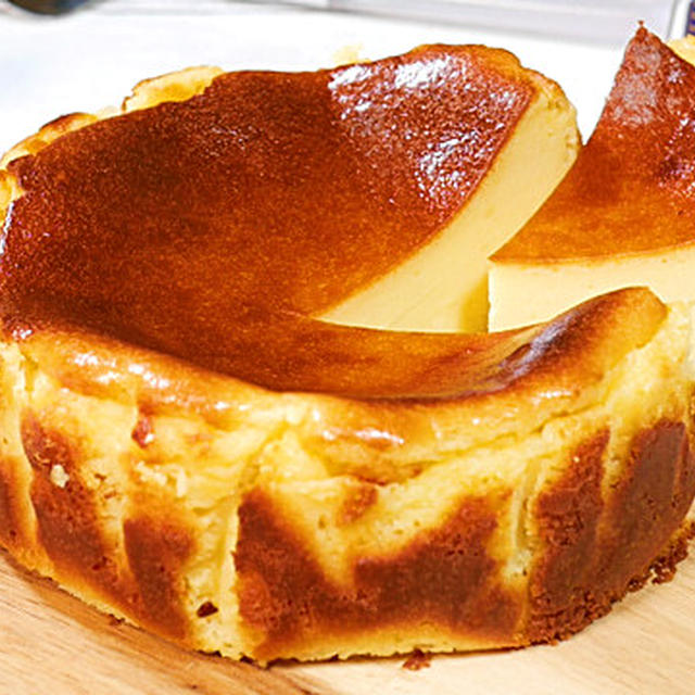 バスク風濃厚チーズケーキ 丸型と四角型を焼きました By Hiromaruさん レシピブログ 料理ブログのレシピ満載