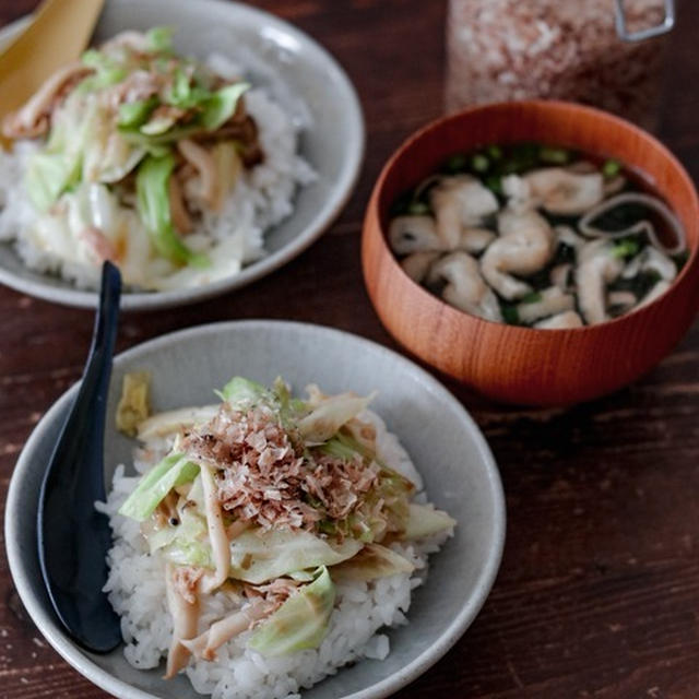 電子レンジ&包丁不要で簡単！節約にもおすすめ！子供が夢中で食べる！コクうまキャベツナ丼