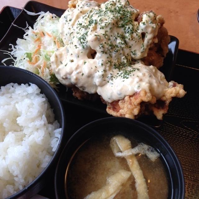 鳥ロマンの唐揚げ定食