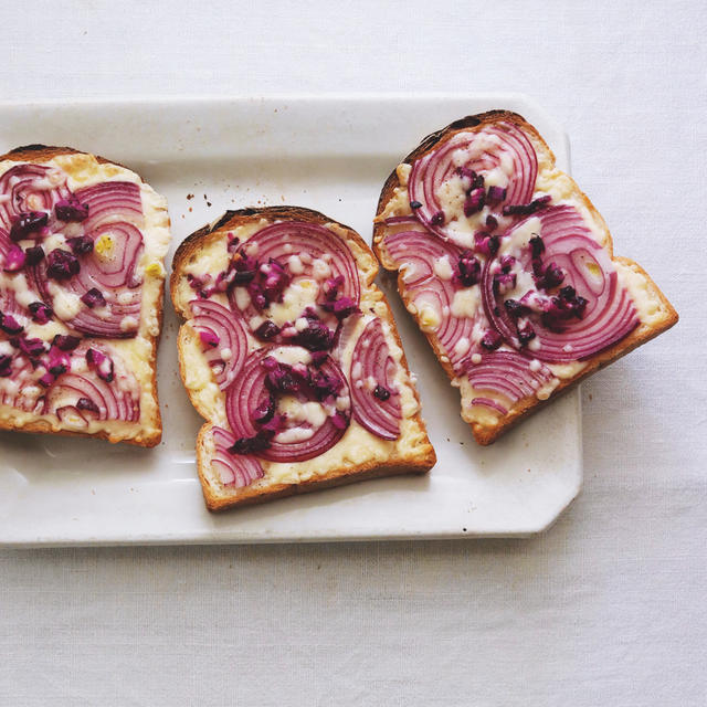 Onion Toast