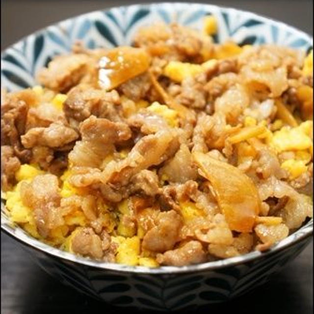 変わり二色丼のレシピ。と、実家のももたろう。←(=^・^=)