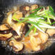 生椎茸を本格中華料理にするコツ。『生椎茸の炒め煮』