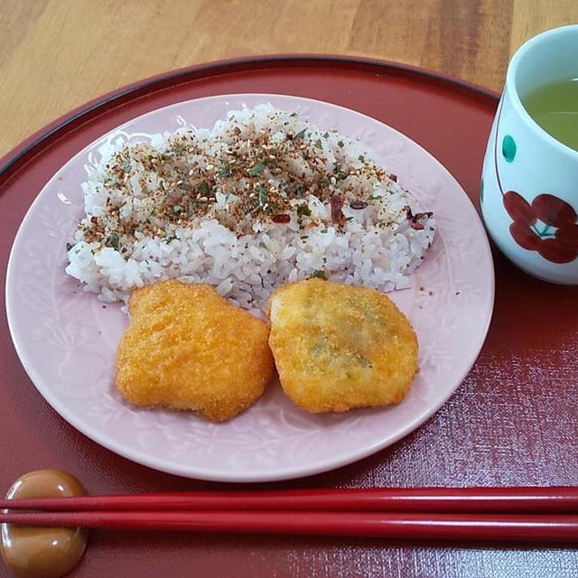 ふりかけご飯と梅大葉ささみカツ