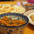 【レシピあり】ナンとチャパティを焼いて本格インドカレーの食卓！