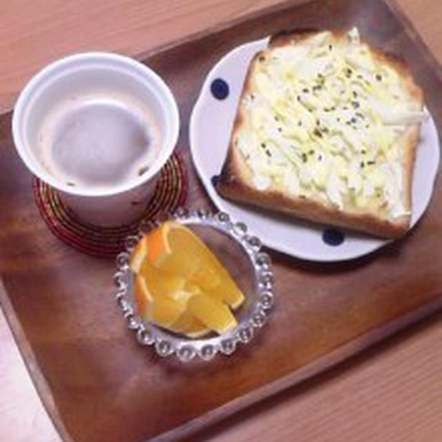 キャベツトーストと嬉しいお届けもの♪