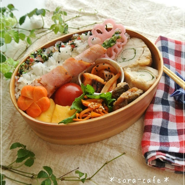 オチンオポックン！！胸肉のレンチンロールチキンでお弁当♡