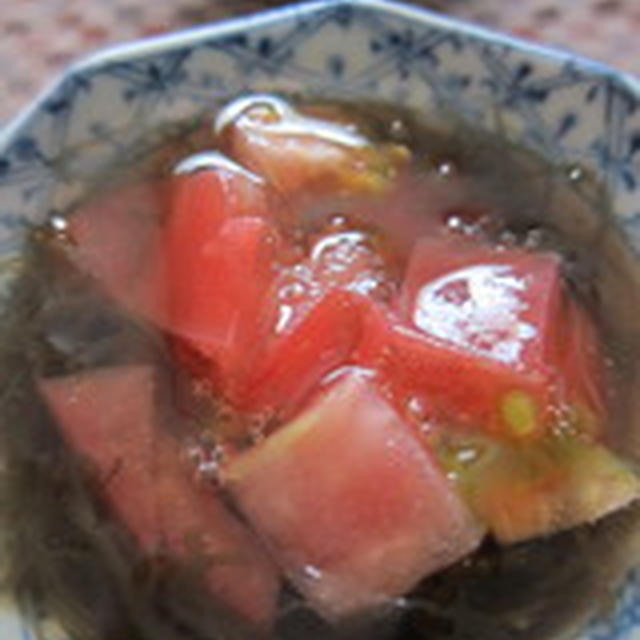 「トマトのもずく酢和え」