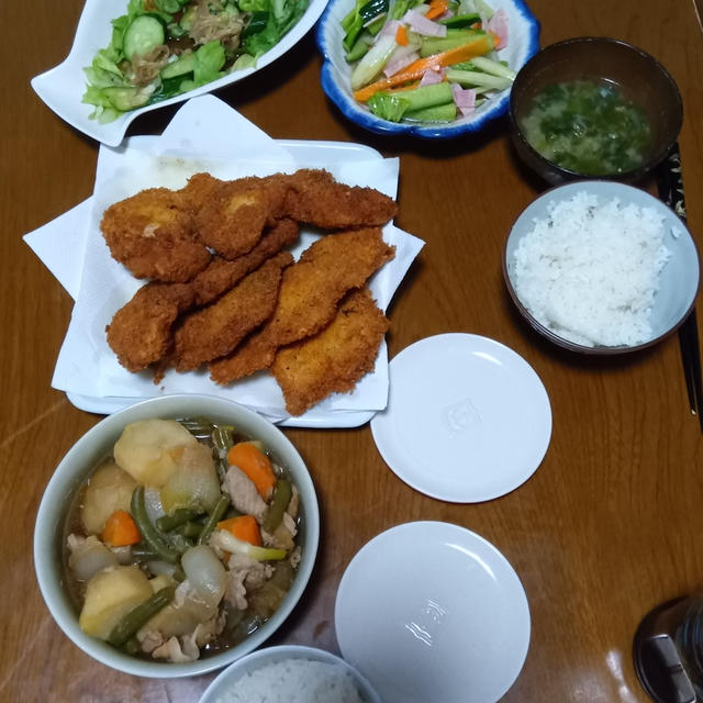 晩ご飯はとんかつと肉じゃが
