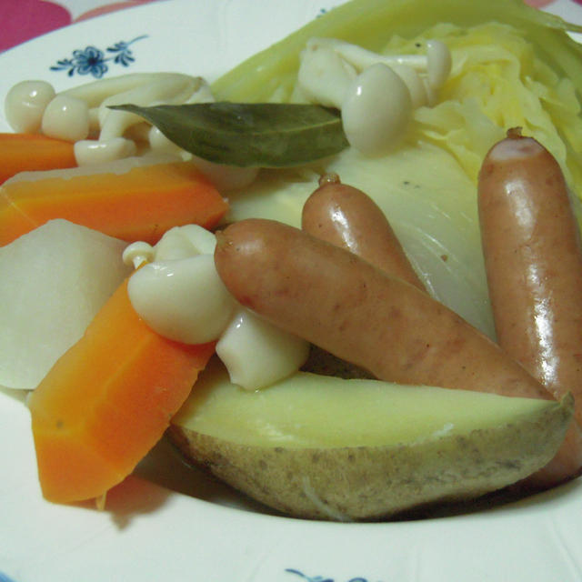 ウインナーと根菜の煮込み