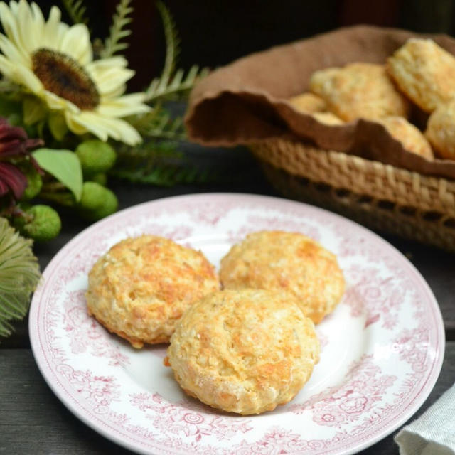 Garlic Cheese Biscuits ガーリックチーズビスケット