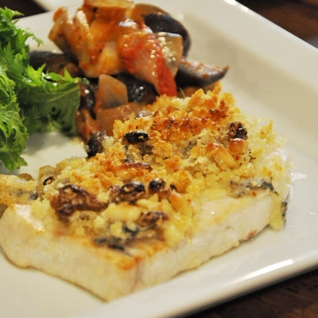 メカジキのシチリア風パン粉焼き　＆　イモコロしらすごはん
