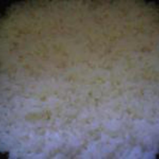 湯立てで白米（６８４）。。。茨城県産　奥久慈の棚田のコシヒカリ特別栽培米うまかっぺJA茨城みどり玄米（あいざわ米店）さて何でしょ？？？コシヒカリ白米（あいざわ米店）