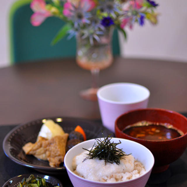 「麦とろろご飯」