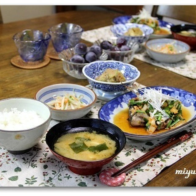 さんまのキムチ煮＆焼きなすのごまみそあえなど