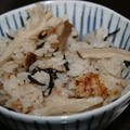 11月30日の あさごはん　　ひじきと茸の おこげ御飯