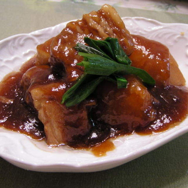 豚の角煮とじゃがいもの甘辛煮